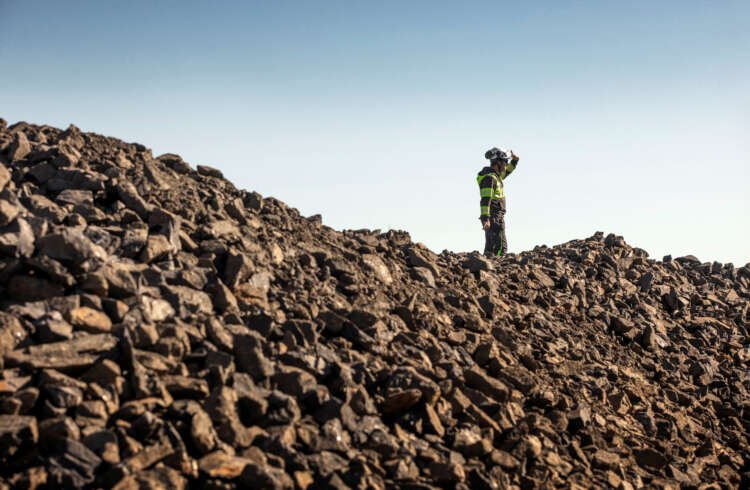 Graphite mining and production processes relevant to electric vehicles - Global Banking & Finance Review