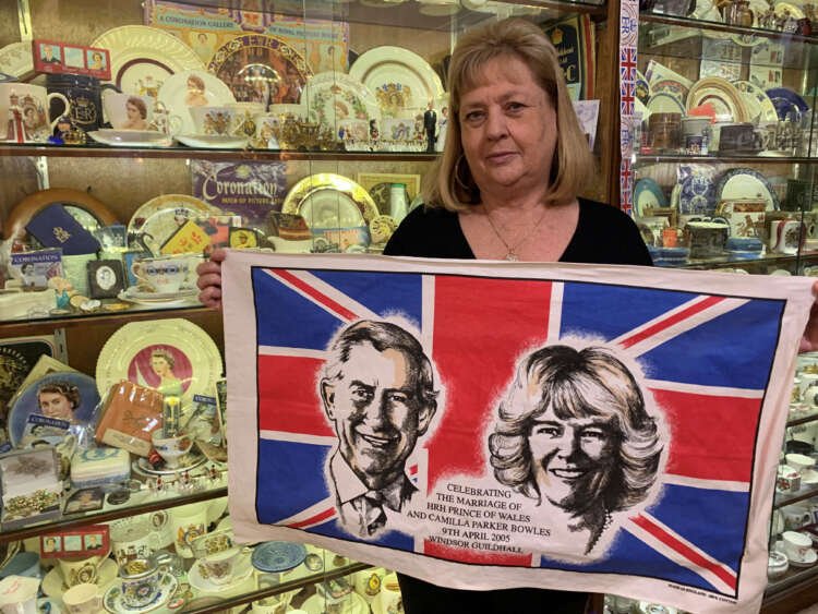 Jan Hugo showcasing her British royal memorabilia collection in Australia - Global Banking & Finance Review