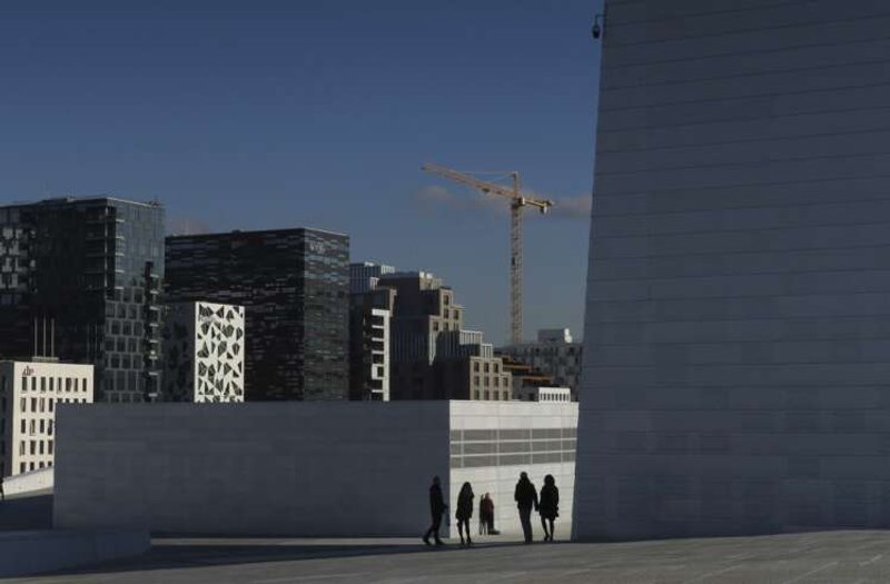 Image for Norway firms see growth slowing in next six months, survey says