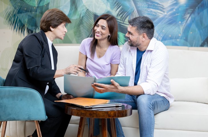 Image for Choosing the Right Financial Advisor: A Comprehensive Guide