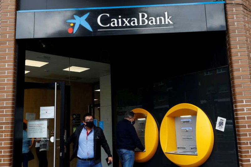 Image for Caixabank to cut 6,450 jobs in Spain’s biggest banking staff overhaul