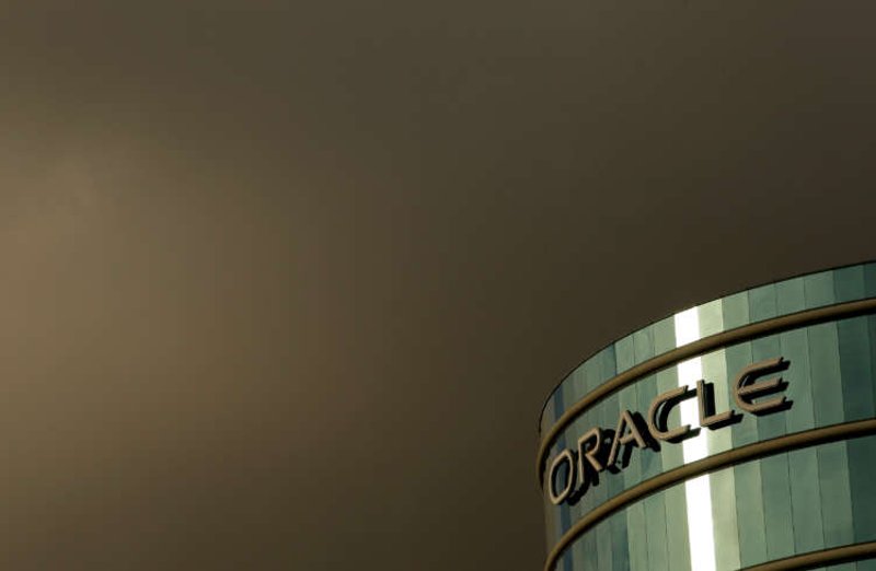 Image for Oracle offers to move clients to cloud for free as it plays catch-up