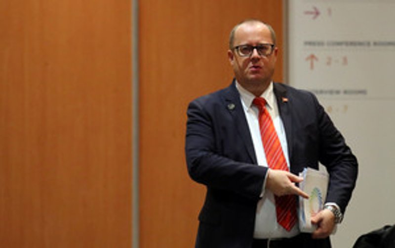 Image for Austrian far right, conservatives plan cuts to climate measures