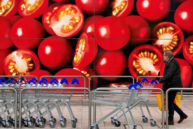 Image for UK’s Tesco forecasts profit rise as consumer sentiment improves