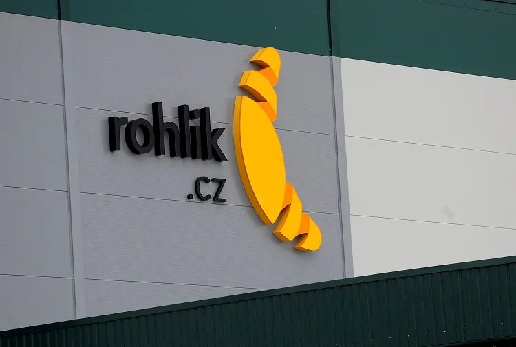 Czech online grocer Rohlik partners with Amazon for German e-grocery services - Global Banking & Finance Review