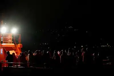 Image for Spain rescues boat with 86 migrants, hundreds likely still missing