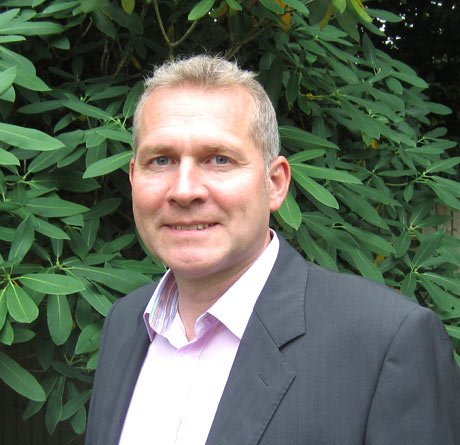 Richard Hibbert, CEO of SureClo, discusses compliance in cloud technology - Global Banking & Finance Review