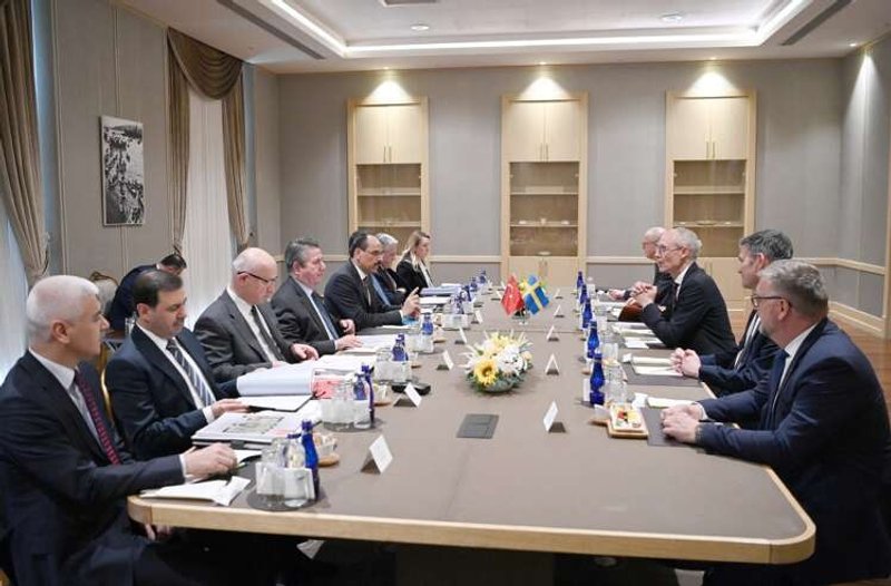 Image for Finnish, Swedish NATO bids hinge on response to Turkey, says Erdogan aide