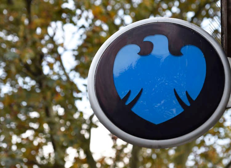 Image for Barclays raises 2021 oil view; sees near-term risks from rising virus cases in China