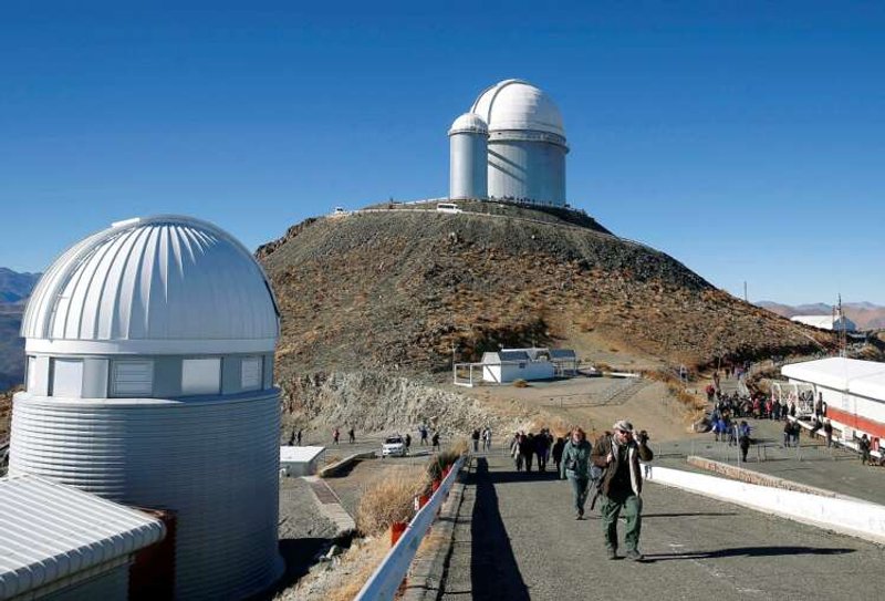 Image for Chile authorities scour mountains for missing British astronomer