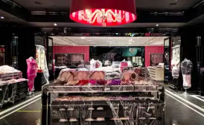 Image for Russian retail sales fall deeper, jobless rate rises in Sept – data