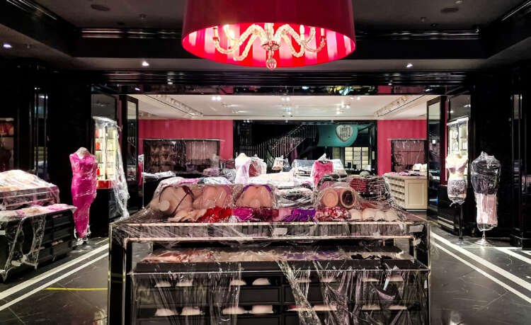 Image for Russian retail sales fall deeper, jobless rate rises in Sept – data