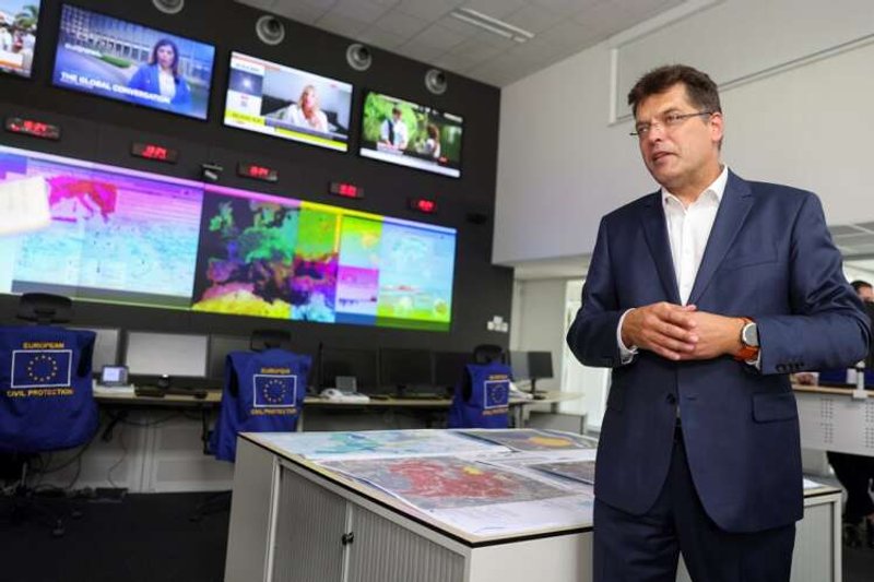 Image for EU to buy forest firefighting planes as climate crises intensify