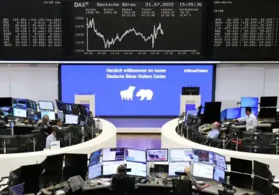 Image for European shares set for best week in two months despite volatility