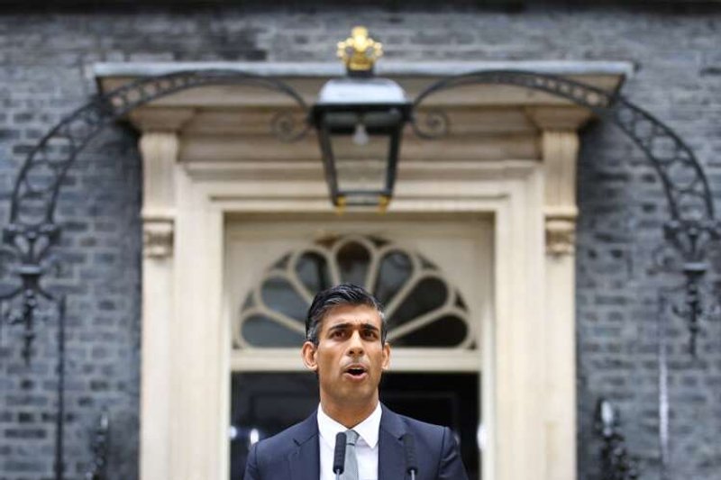 Image for Rishi Sunak pledges to clean up mess left by Truss as UK PM