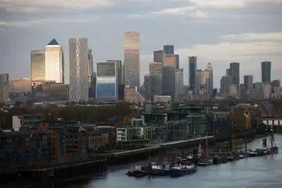 Image for Britain told to ‘go into battle’ for the City of London