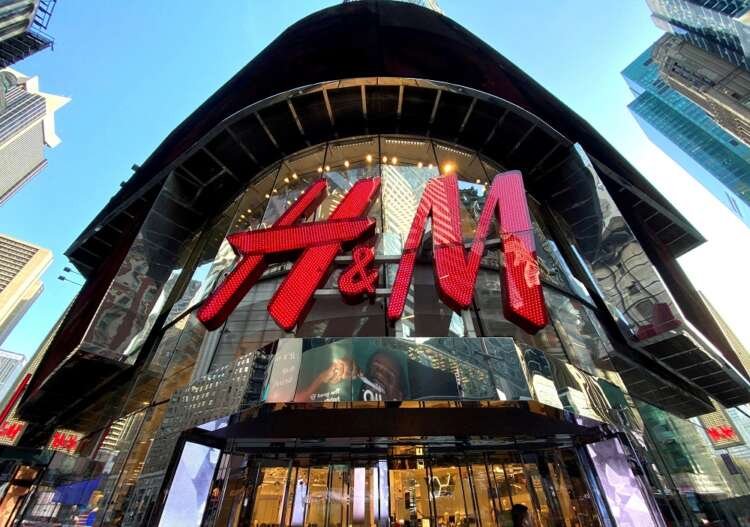H&M clothing store in Times Square, symbolizing retail trends in fashion - Global Banking & Finance Review