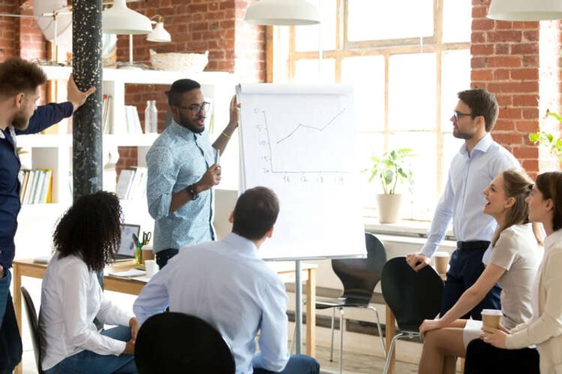 Image for How small and medium-sized businesses can profit in an era of growth, following strong Q4 ecommerce results