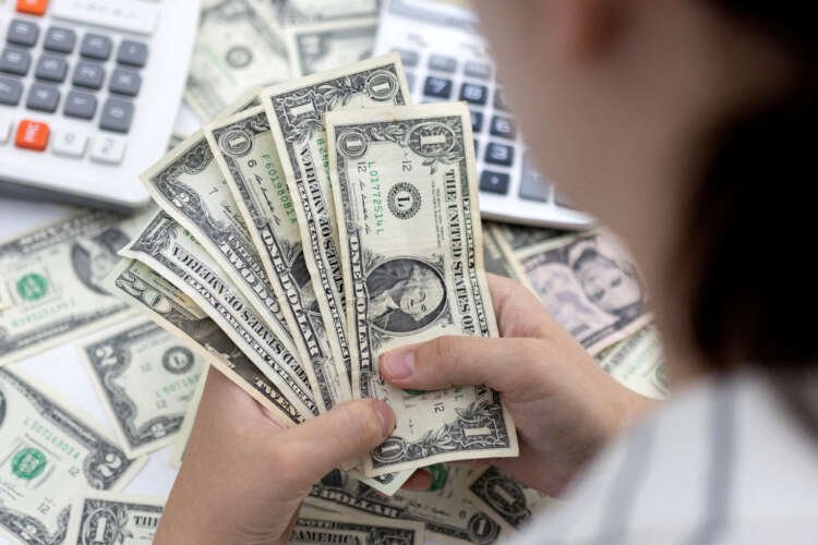 Image for Dollar gains against yen, eases against euro