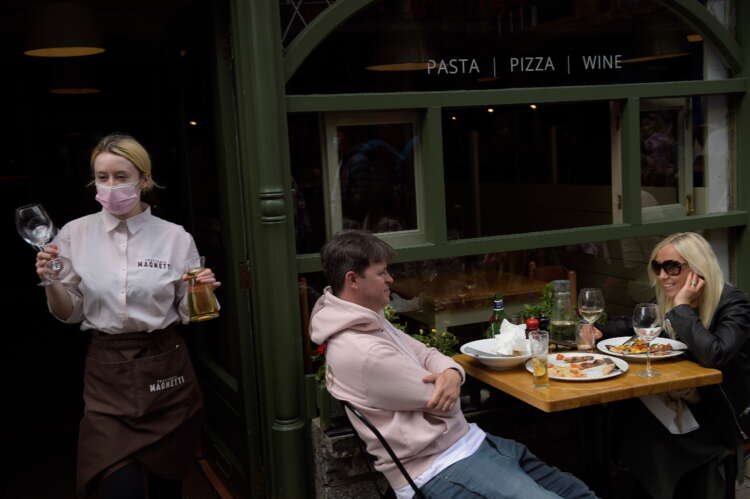 Crowd enjoying outdoor activities in Ireland as COVID-19 restrictions ease - Global Banking & Finance Review