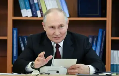 Image for Putin says there is a way to organise talks with Ukraine, but Kyiv not willing