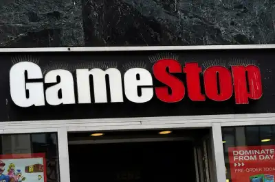 Image for GameStop spooks investors with share sale, results ahead of “Roaring Kitty” livestream