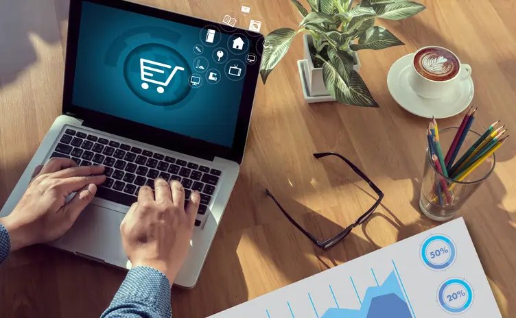 Luis Millan teaching e-commerce strategies for business success - Global Banking & Finance Review