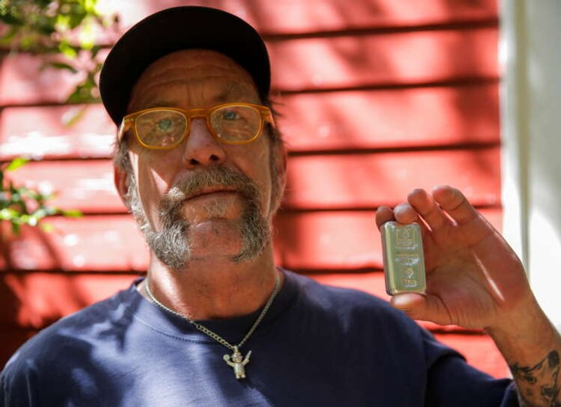 Image for Can Reddit’s silver “apes” beat the market?