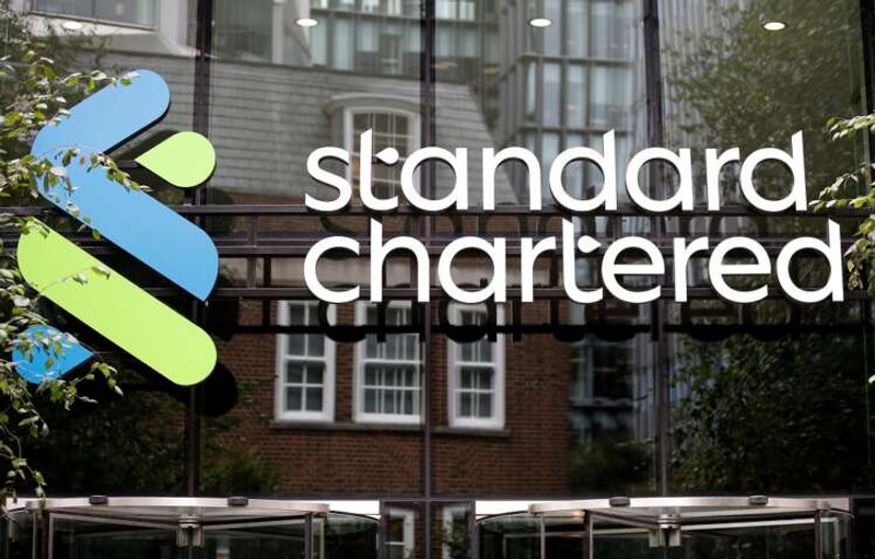 Image for StanChart cheers investors with $500 million share buyback, 19% profit jump