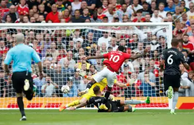 Image for Soccer-Rashford, Antony score as Man United end Arsenal’s 100% start