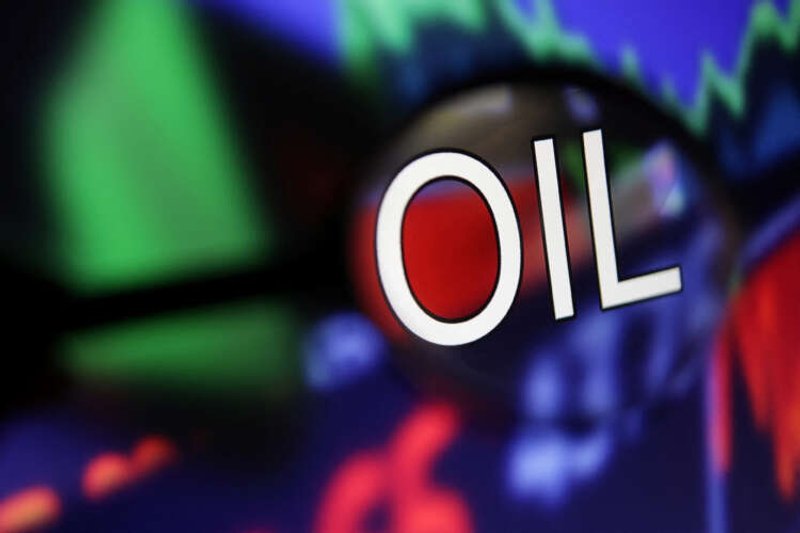 Image for Oil heads for weekly loss on rate hike worries, ample supply