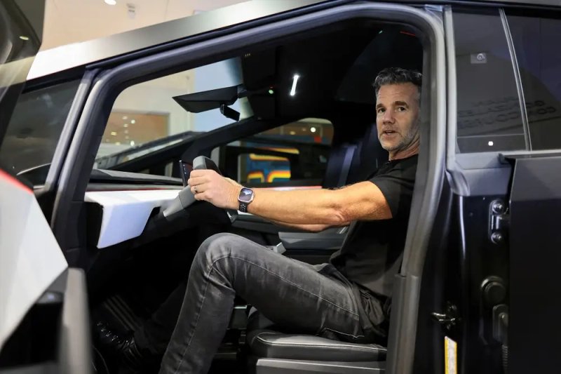 Image for Cybertruck designer says Tesla stainless steel pickup is no experiment