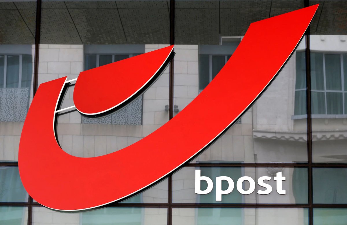 Bpost logo and financial report analysis on declining 2023 profits - Global Banking & Finance Review