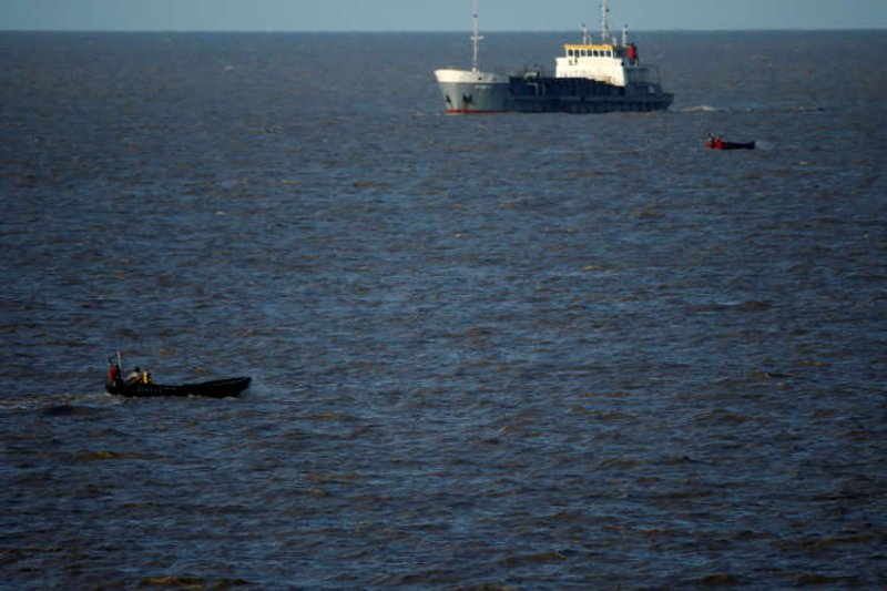 Image for Top global traders work to ease seafarer crisis due to coronavirus