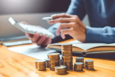 Image for Invest For Independence: The Key to a Brighter Financial Future for Beginners