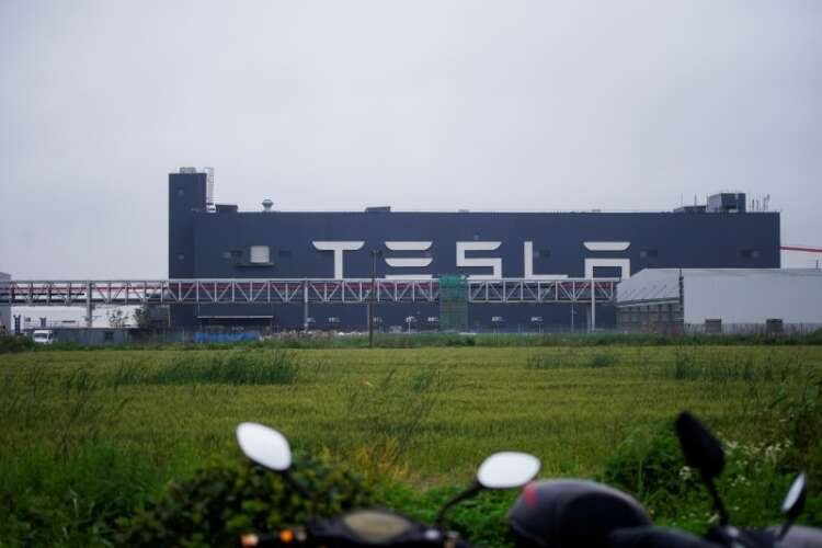 Image for Tesla Shanghai to make 300,000 cars Jan-Sept despite chip shortage – sources