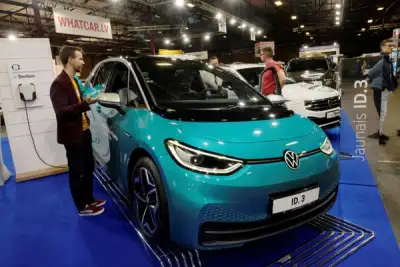 Image for Main Volkswagen brand speeds up shift to electric
