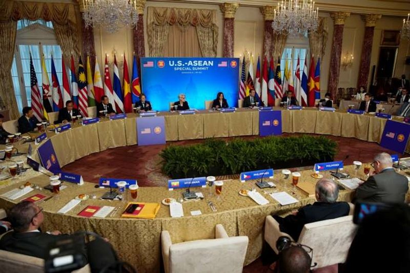 Image for U.S. tells Southeast Asian leaders it will be in region for ‘generations’