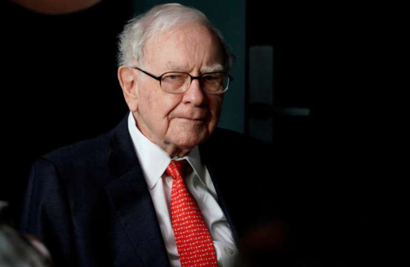 Image for Analysis-Headwinds facing Buffett’s Berkshire Hathaway have some investors fretting