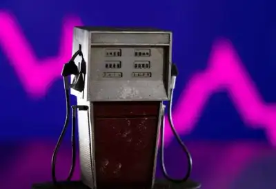 Image for Stocks and oil tumble as recession fears mount