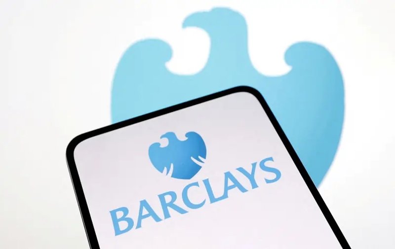 Image for Barclays says Bank of England to hold rates in December meeting