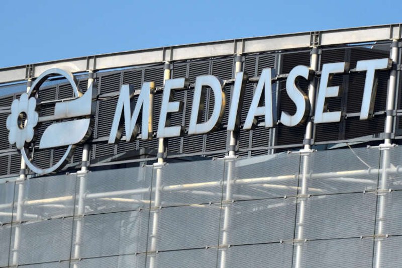 Image for MFE offers to buy 1.05% stake in Mediaset Espana from Vivendi ahead of delisting