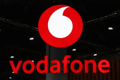 Image for Exclusive-Vodafone looks to sell $2.3 billion stake in India’s Indus Towers, sources say