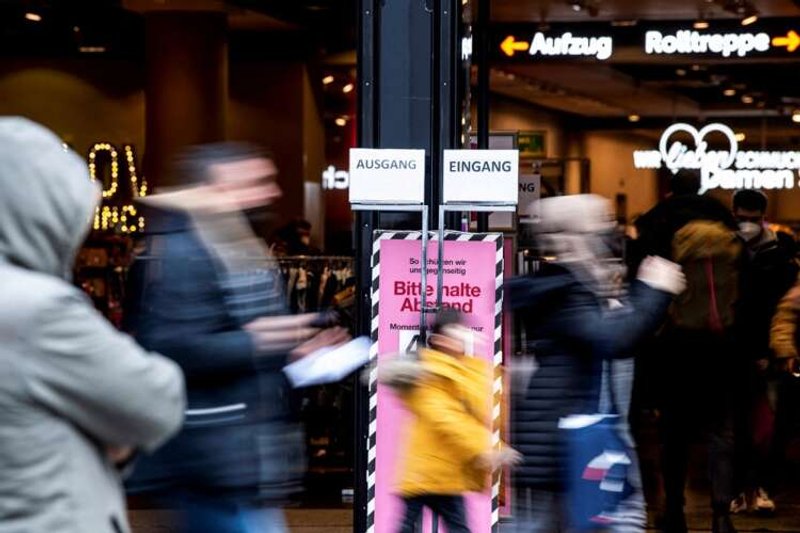 Image for German retail sales drop in April as food prices bite