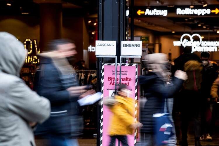 Image for German retail sales drop in April as food prices bite