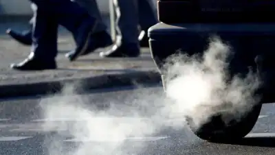 Image for EU proposes effective ban for new fossil-fuel cars from 2035