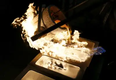 Image for One billion ounces of silver traded in London on Monday as prices surged – LBMA