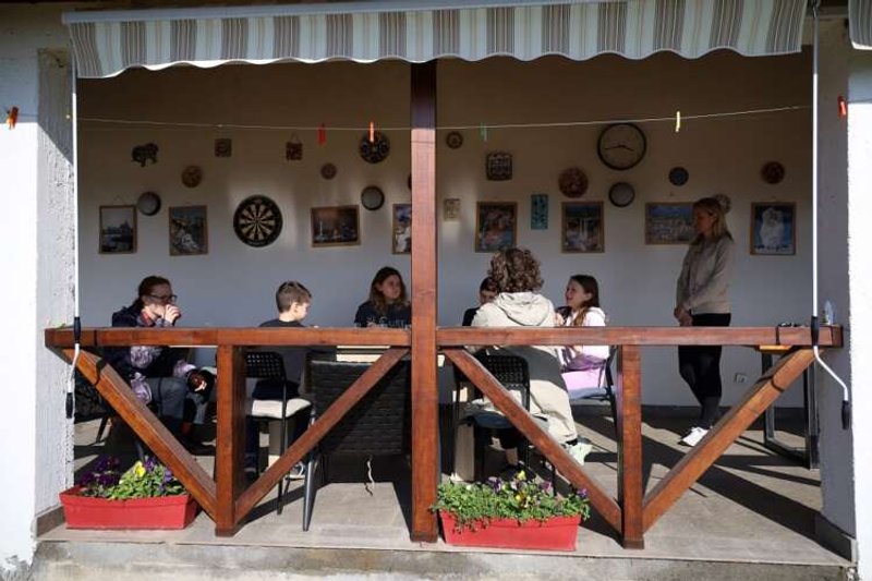 Image for Russian hotel owner shelters Ukrainian refugees in Serbia
