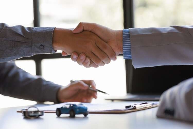 Infographic on Thailand car insurance tips for buyers - Global Banking & Finance Review