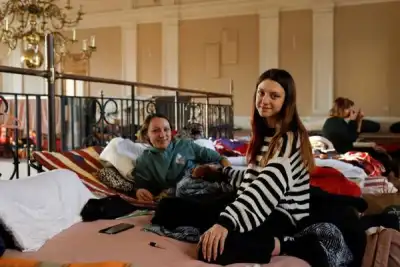 Image for Ukrainian refugees hope for peace, but more expected to flee